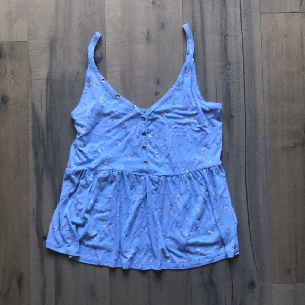 Nwt Justify Button Cami